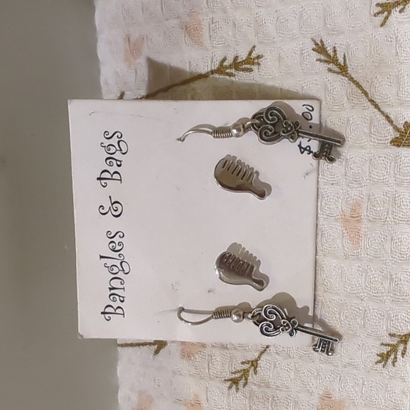 Cute Novelty Earrings **Bundle Item** - Picture 1 of 1